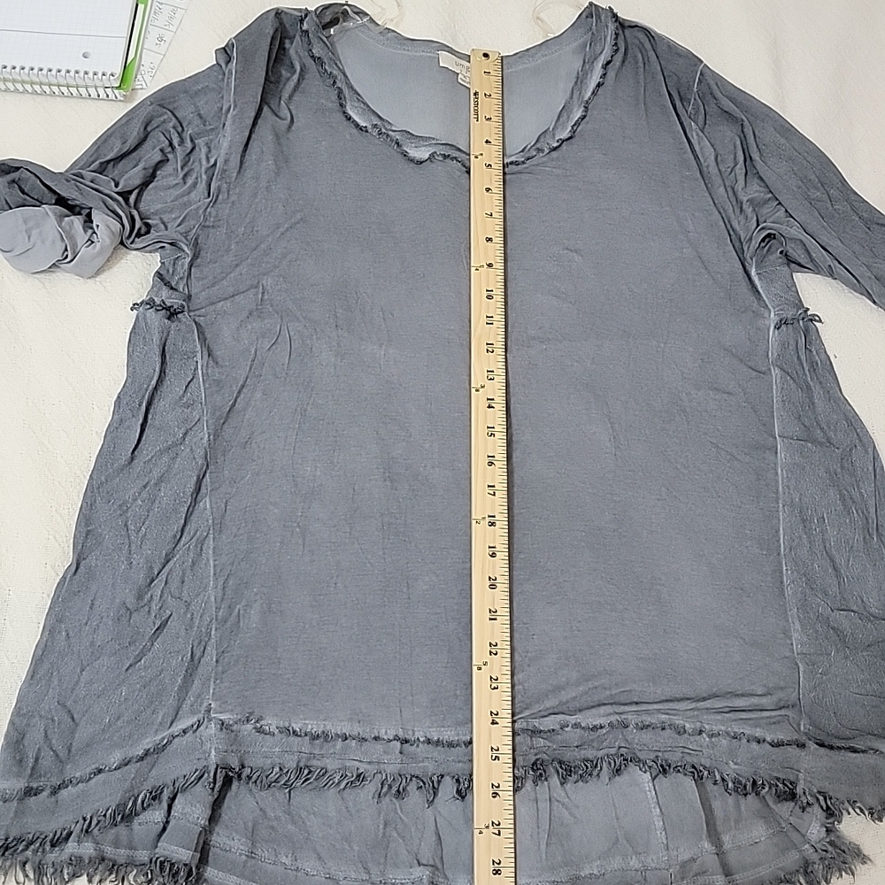 Umgee Washed Charcoal Gray Long Sleeve Tunic Top Size XL EUC - Picture 8 of 9